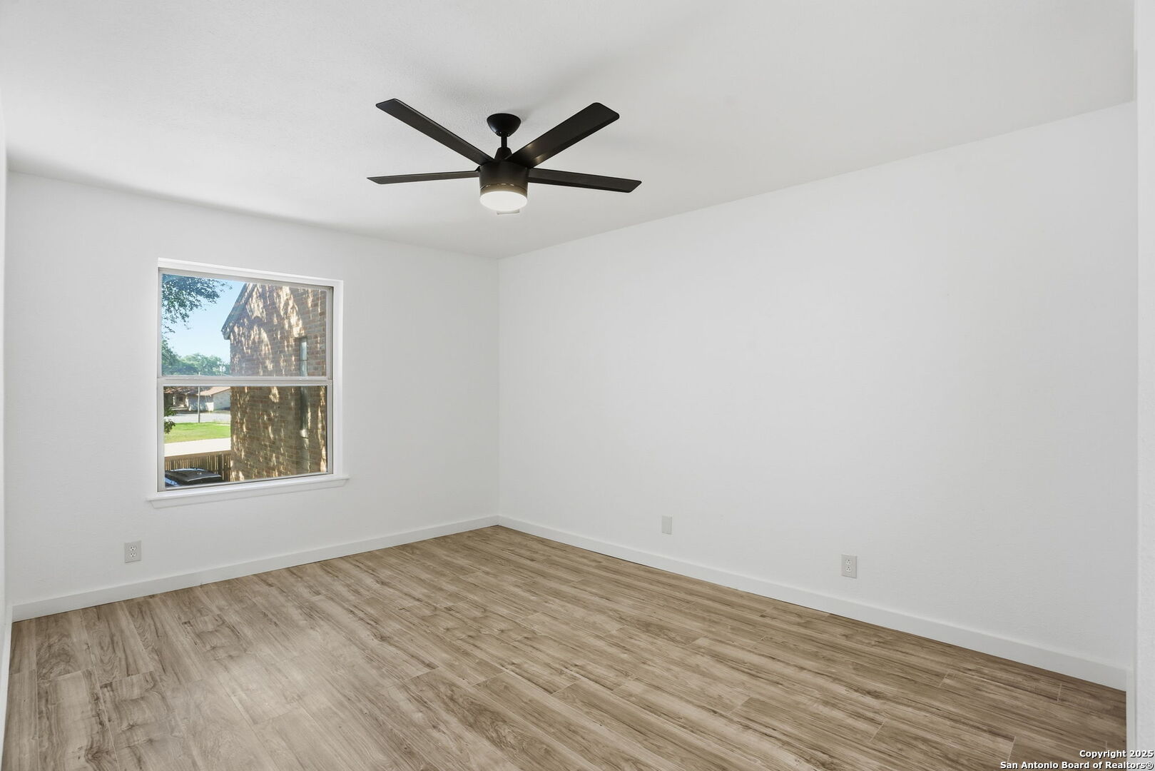 2935 Nacogdoches San Antonio TX 78217