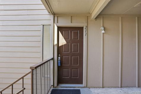 2935 Nacogdoches San Antonio TX 78217
