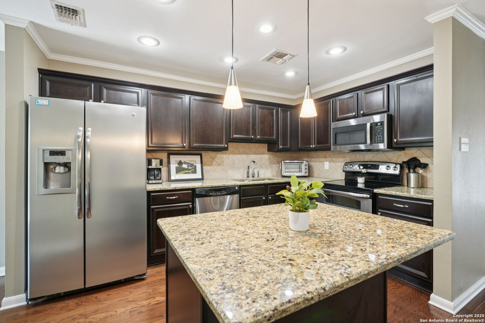100 Lorenz San Antonio TX 78209