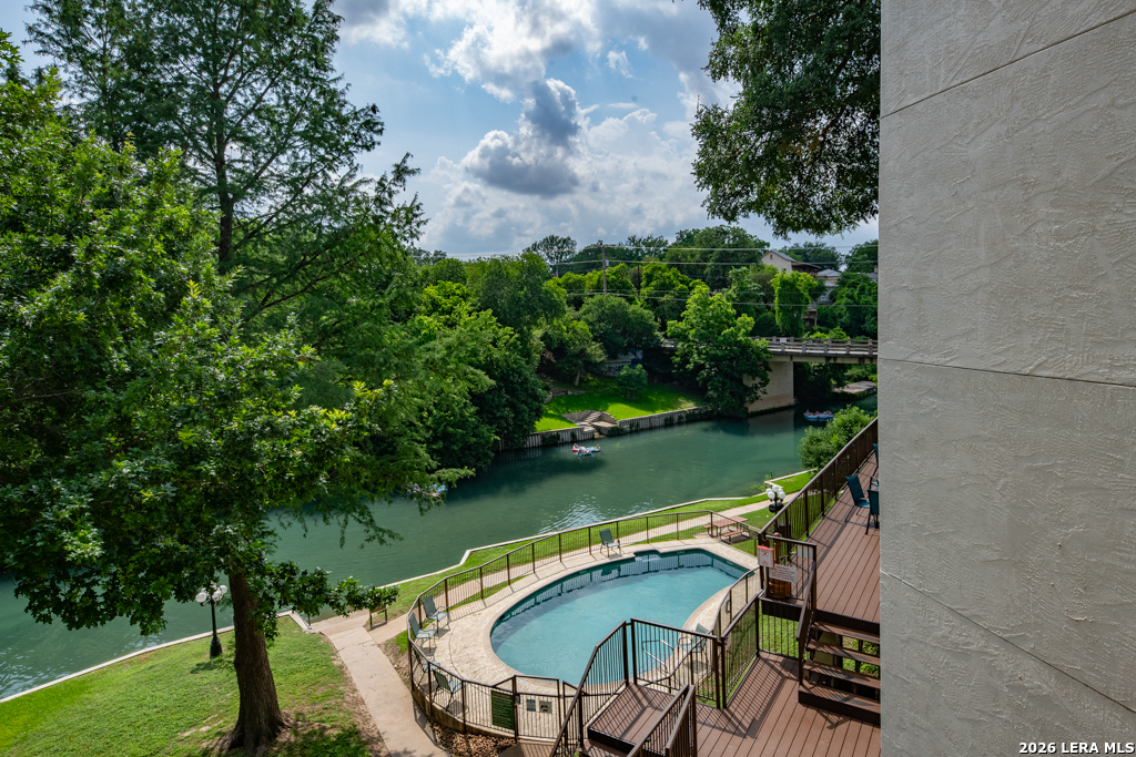 401 W Lincoln Street New Braunfels TX 78130