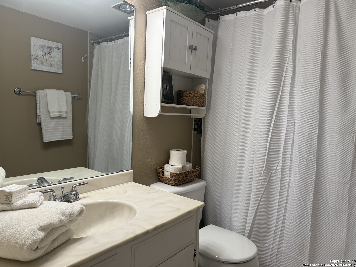 8702 Village Drive San Antonio TX 78217