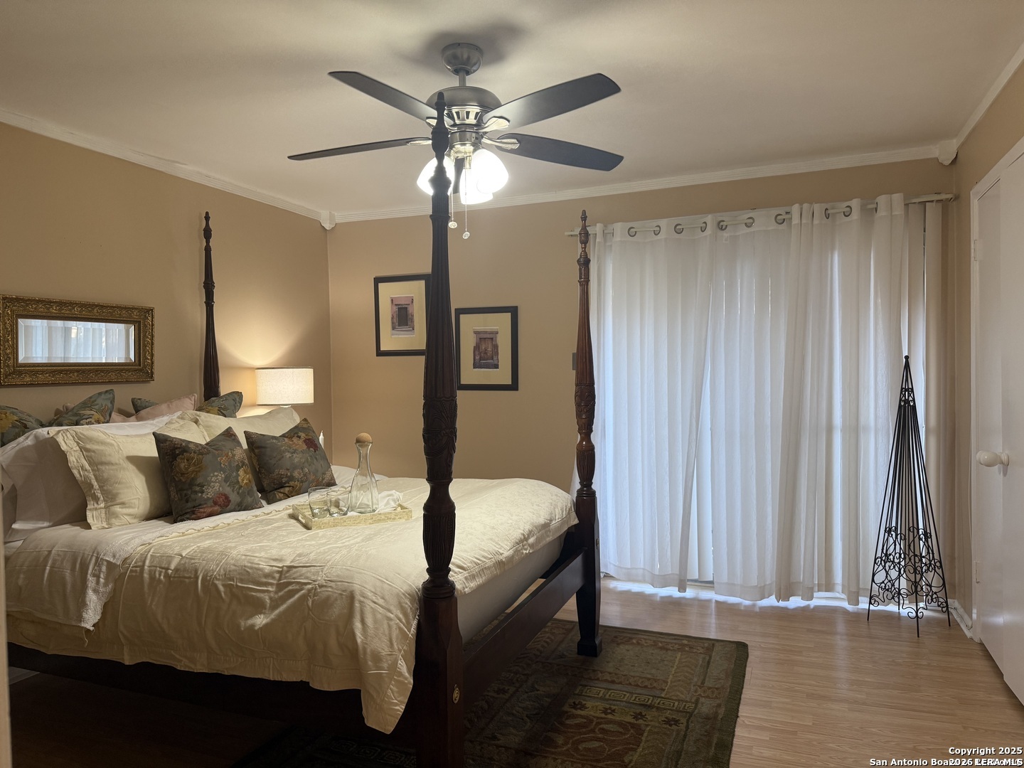 8702 Village Drive San Antonio TX 78217