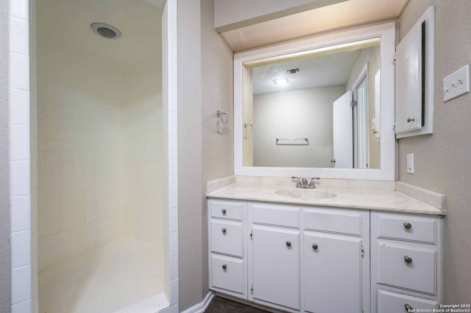 1819 Babcock Road San Antonio TX 78229