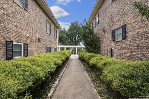 1819 Babcock Road San Antonio TX 78229
