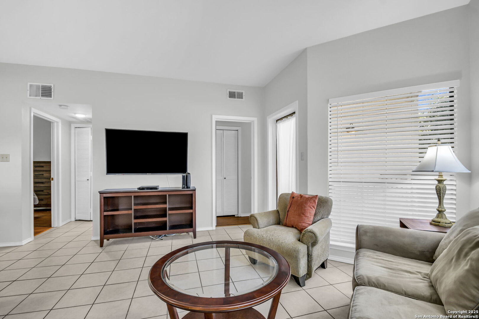 401 W Lincoln New Braunfels TX 78130