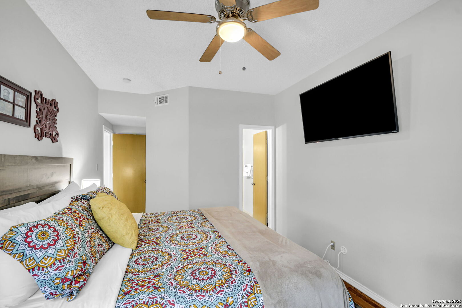 401 W Lincoln New Braunfels TX 78130