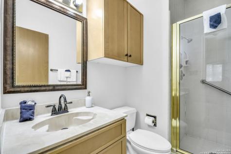 401 W Lincoln New Braunfels TX 78130