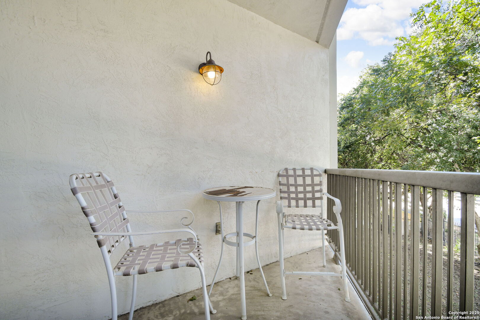 401 W Lincoln New Braunfels TX 78130