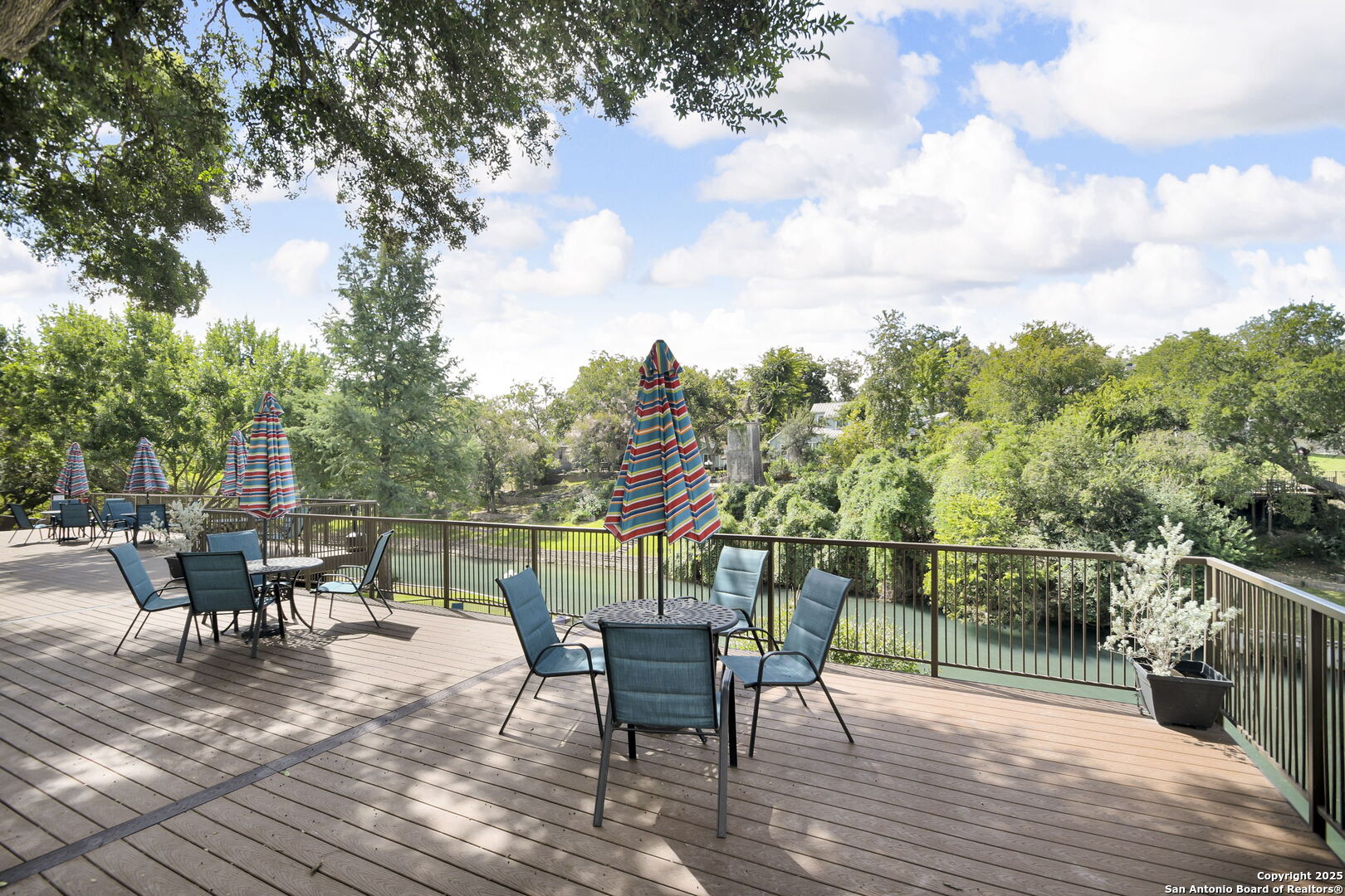 401 W Lincoln New Braunfels TX 78130