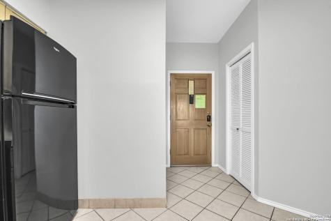 401 W Lincoln New Braunfels TX 78130