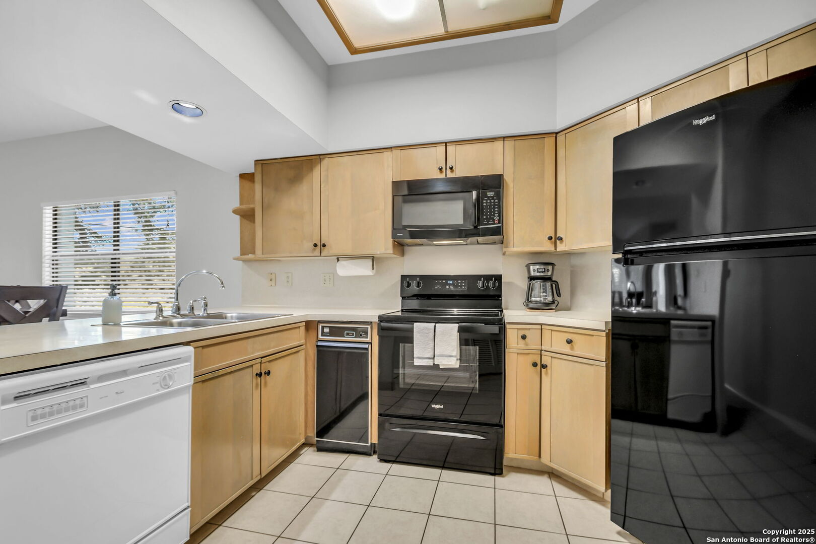 401 W Lincoln New Braunfels TX 78130