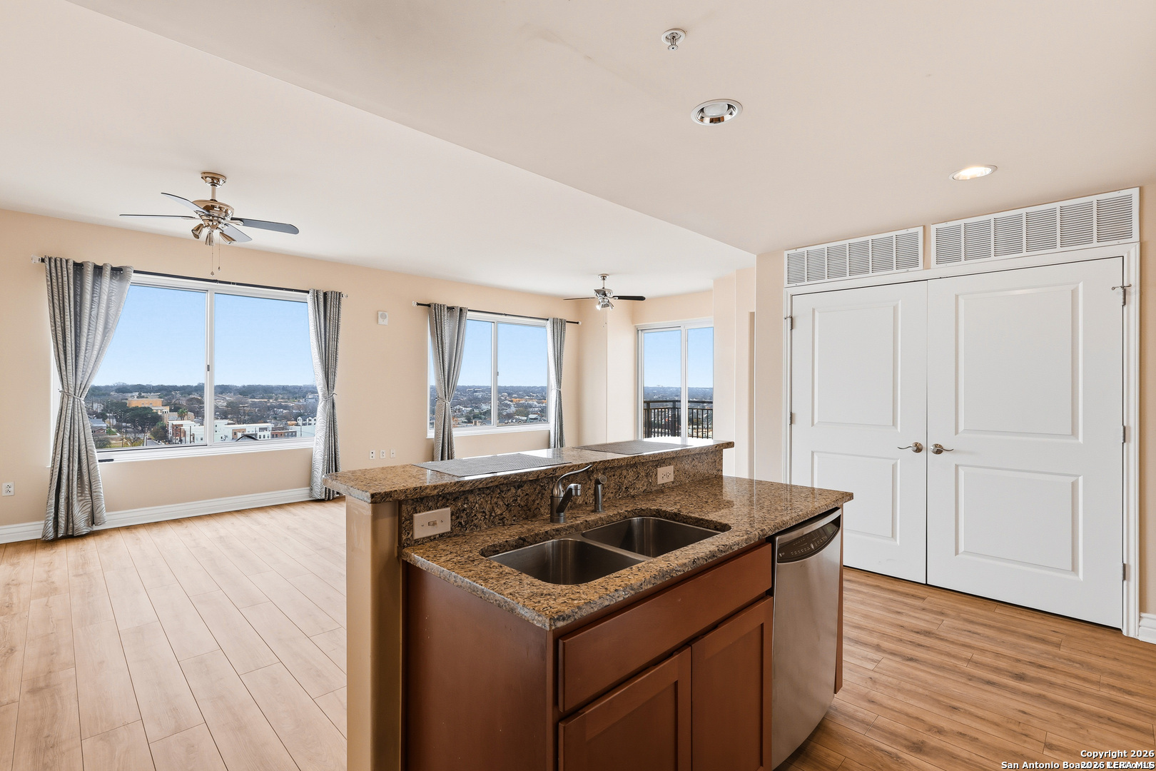 215 Center San Antonio TX 78202