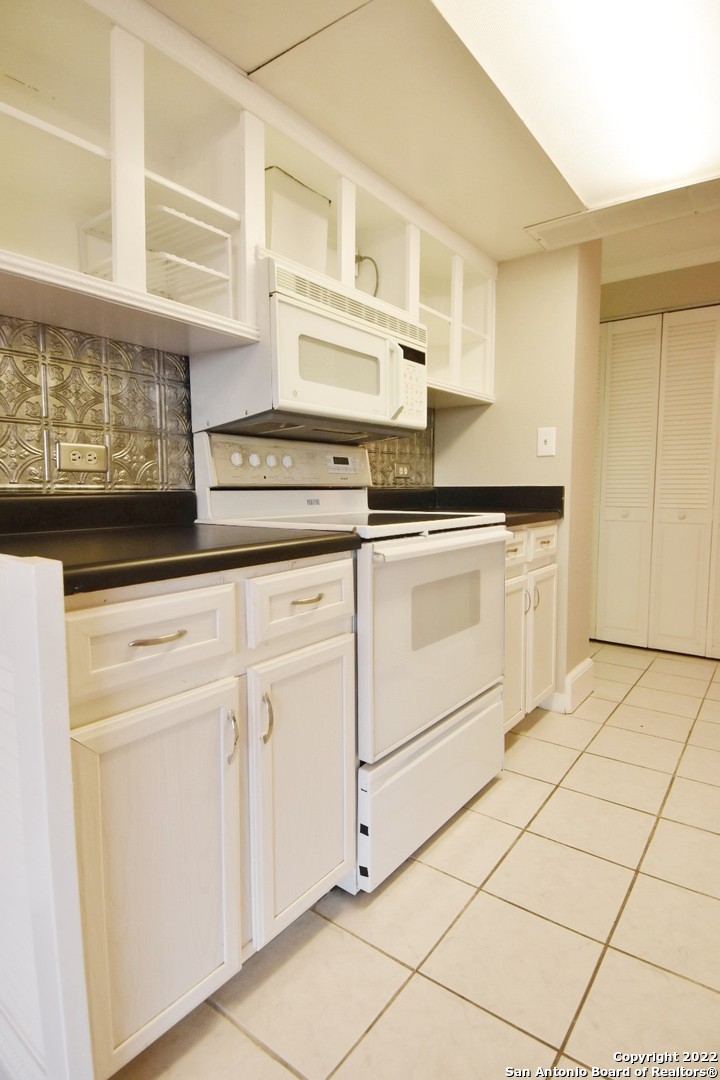 7039 San Pedro Avenue San Antonio TX 78216