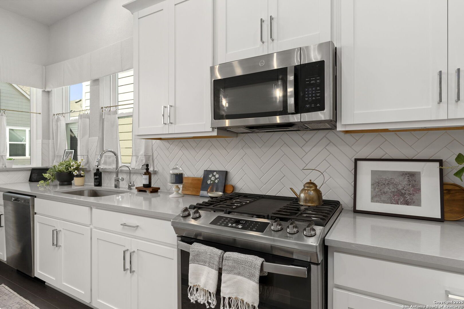 5843 Whitby San Antonio TX 78240