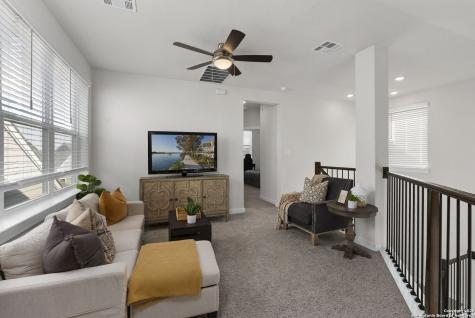 5843 Whitby San Antonio TX 78240