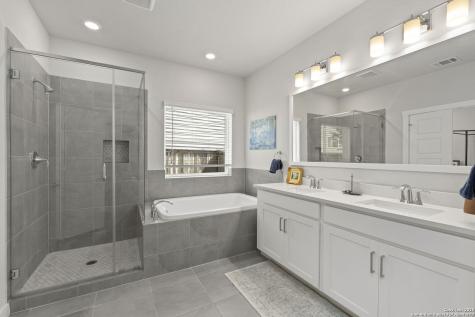 5843 Whitby San Antonio TX 78240