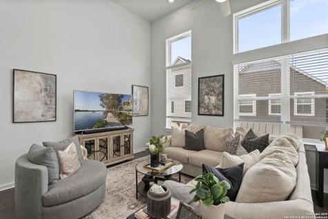 5843 Whitby San Antonio TX 78240