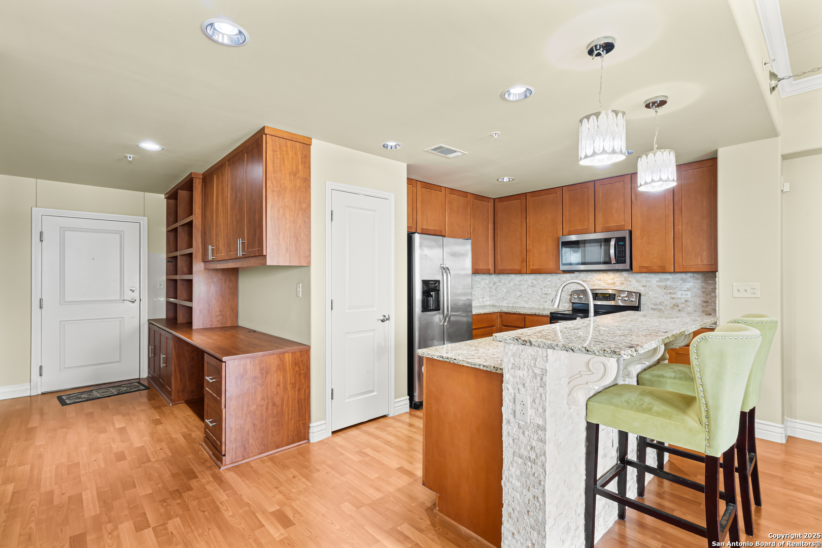 215 N Center Street San Antonio TX 78202