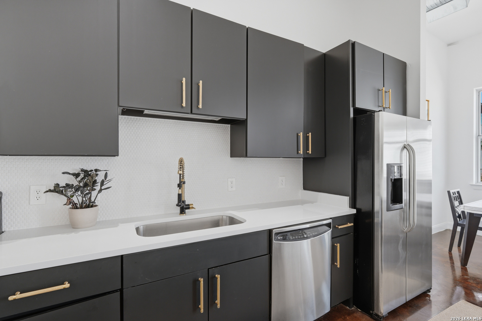 831 S Flores San Antonio TX 78204