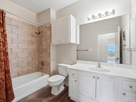 20 Tapatio Drive E Boerne TX 78006