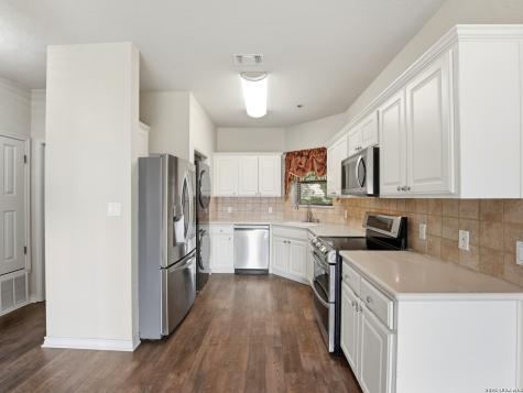 20 Tapatio Drive E Boerne TX 78006
