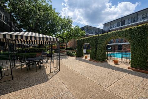 8401 N New Braunfels San Antonio TX 78209
