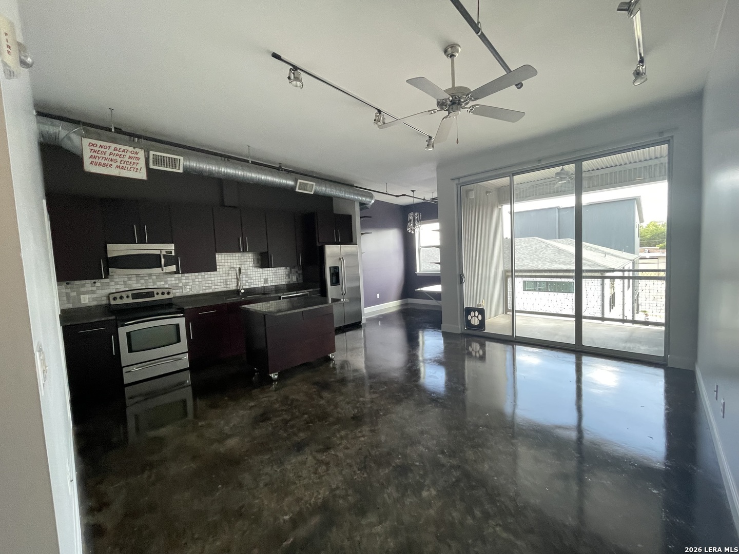 831 S Flores Street San Antonio TX 78204