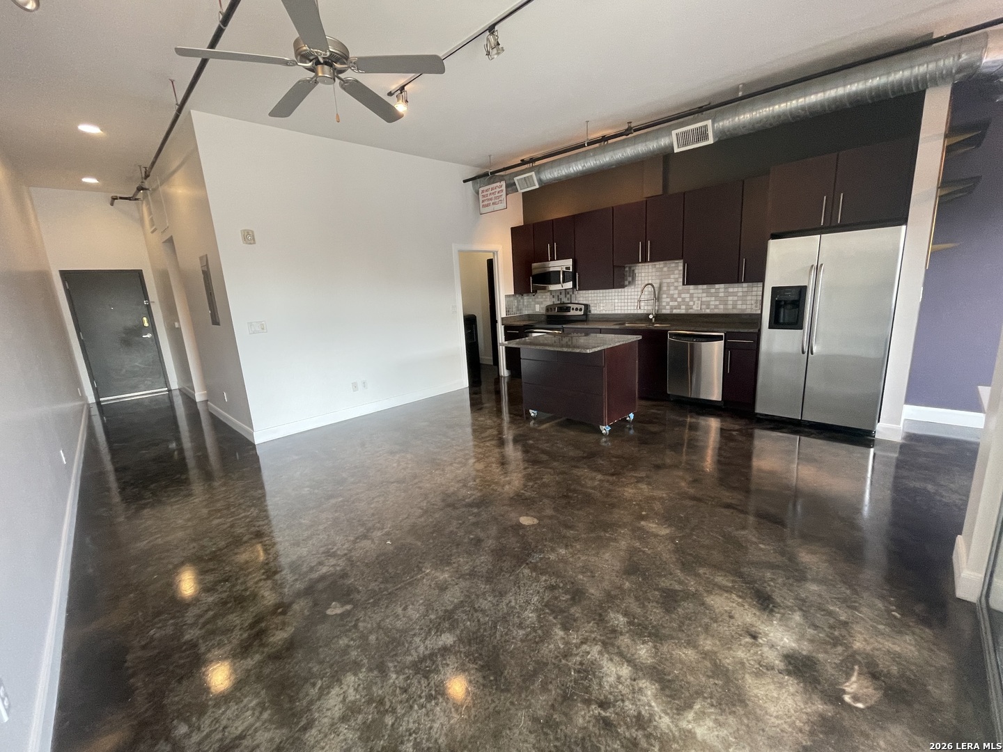 831 S Flores Street San Antonio TX 78204