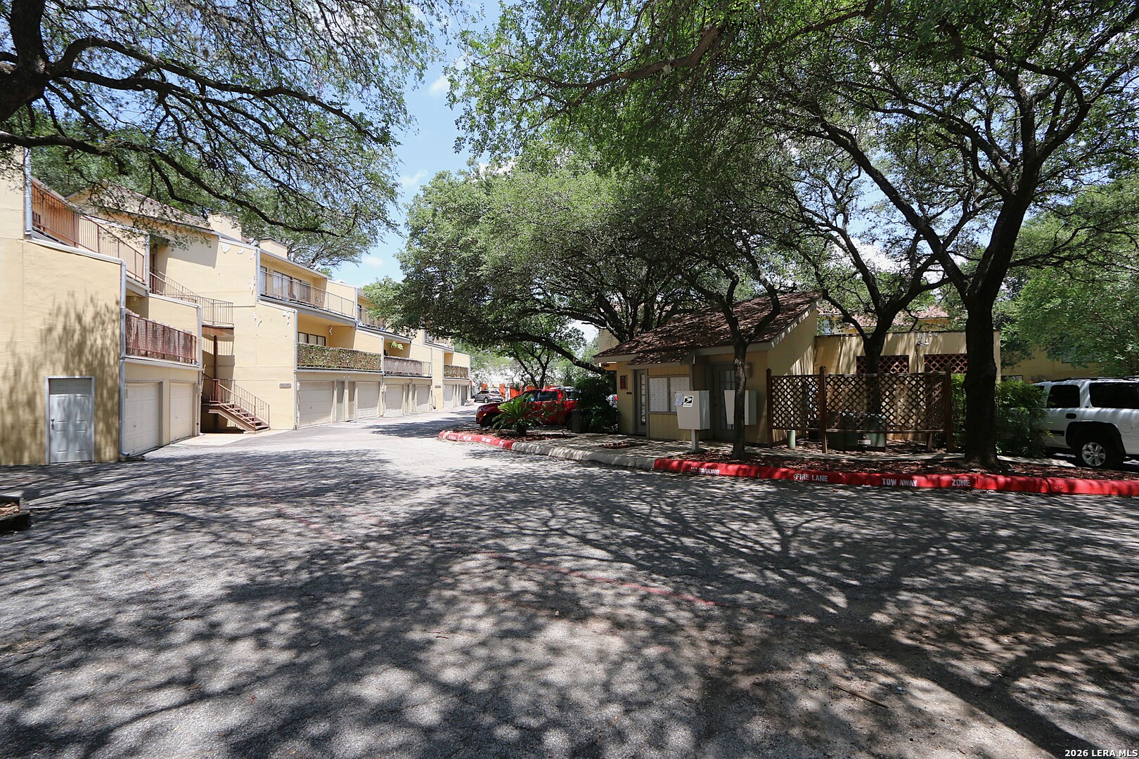 8642 Fredericksburg San Antonio TX 78240