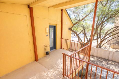 8642 Fredericksburg San Antonio TX 78240