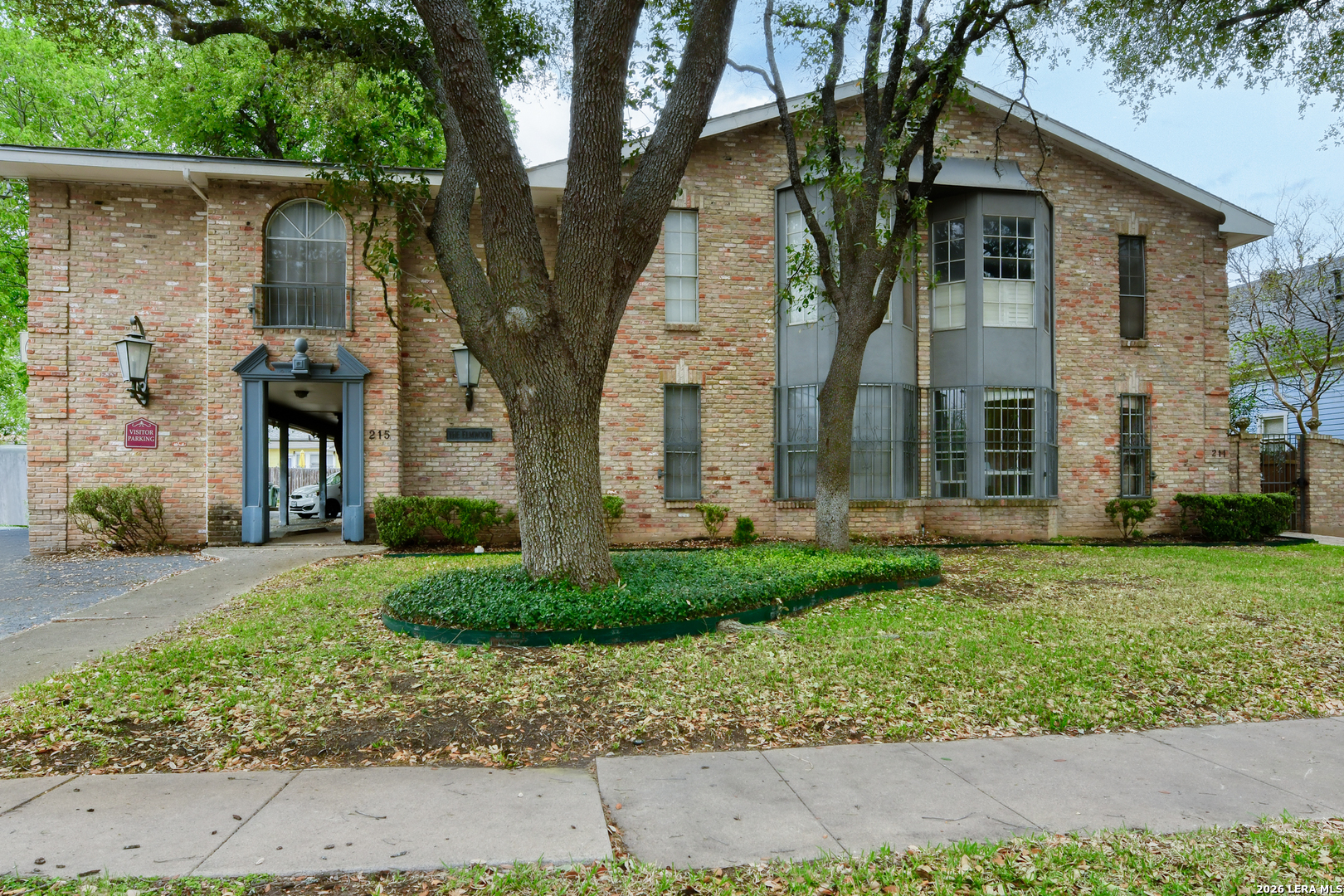 215 W Mistletoe San Antonio TX 78212