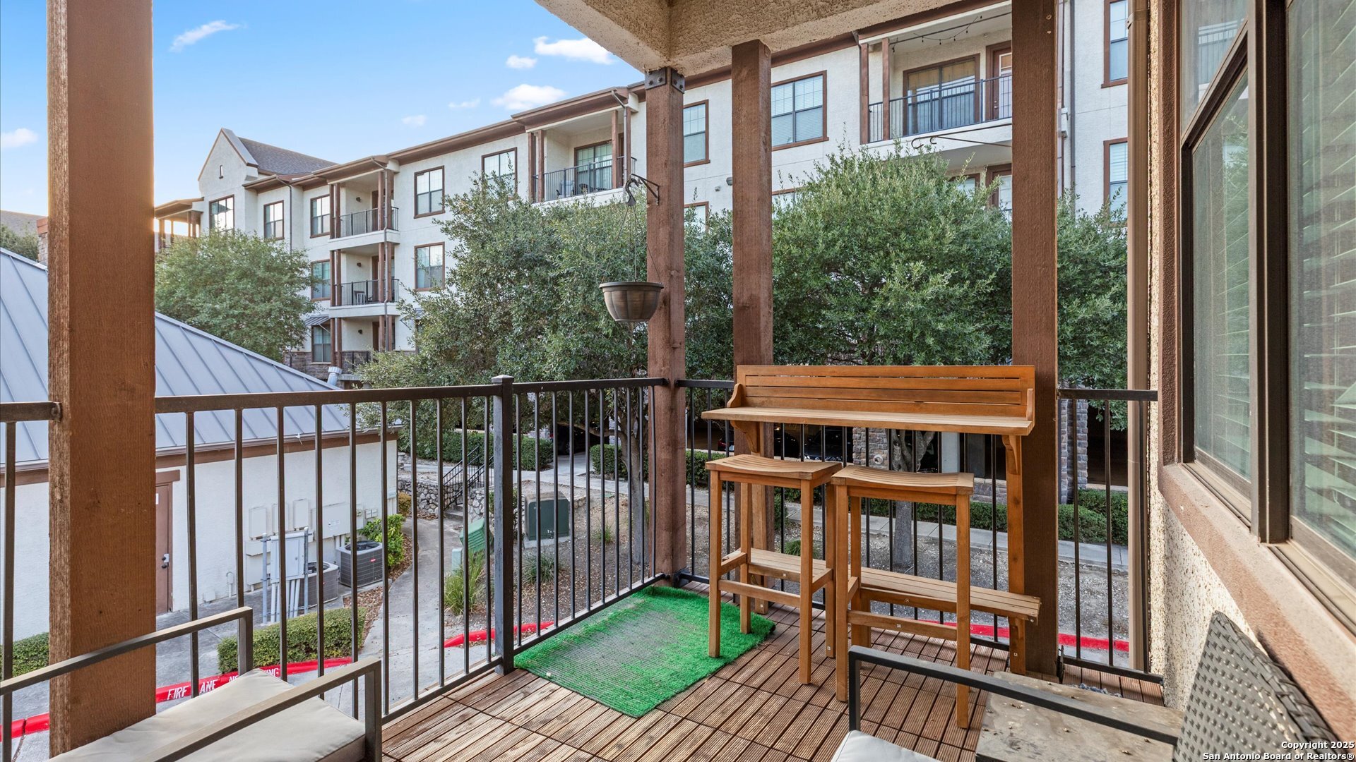 7342 Oak Manor San Antonio TX 78229