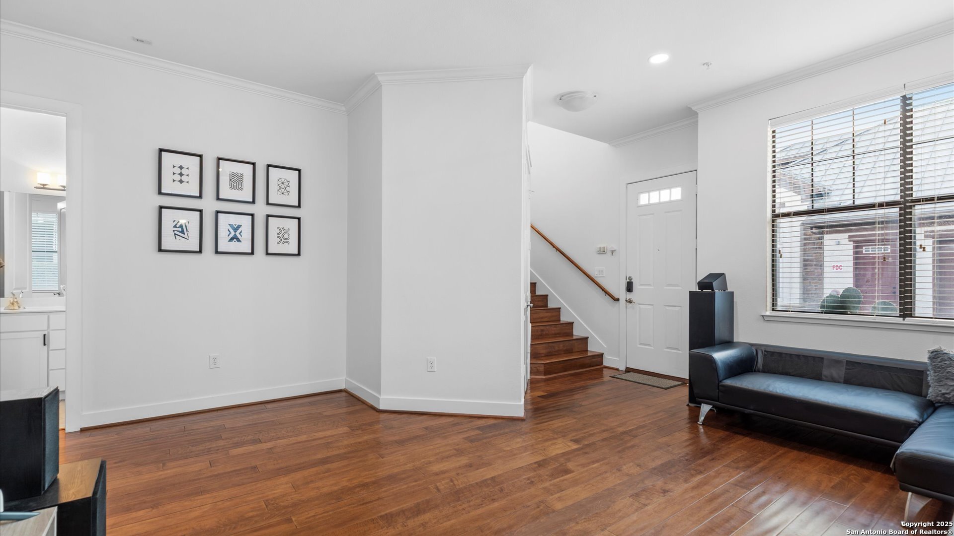 7342 Oak Manor San Antonio TX 78229