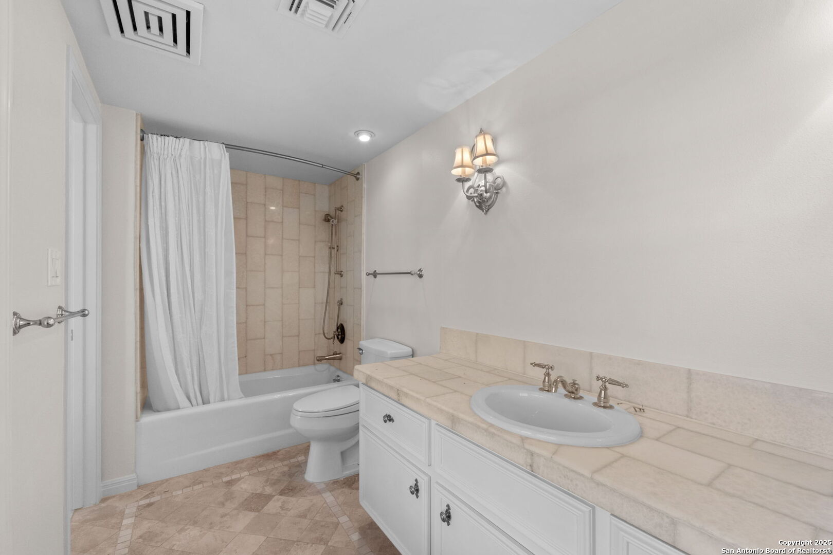 110 Kennedy Avenue Alamo Heights TX 78209