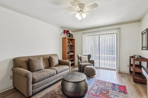 2611 Eisenhauer San Antonio TX 78209