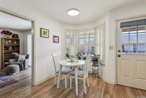 2611 Eisenhauer San Antonio TX 78209