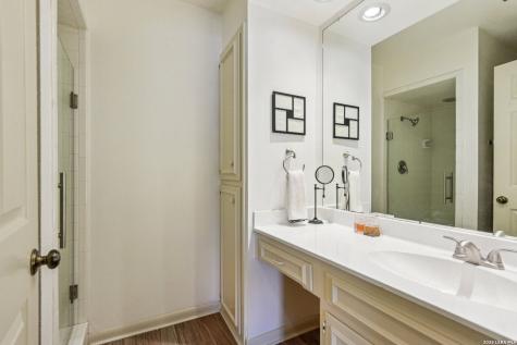 2611 Eisenhauer San Antonio TX 78209