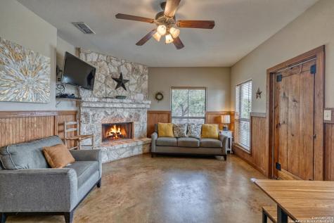 23525 Us Highway 83 Concan TX 78838