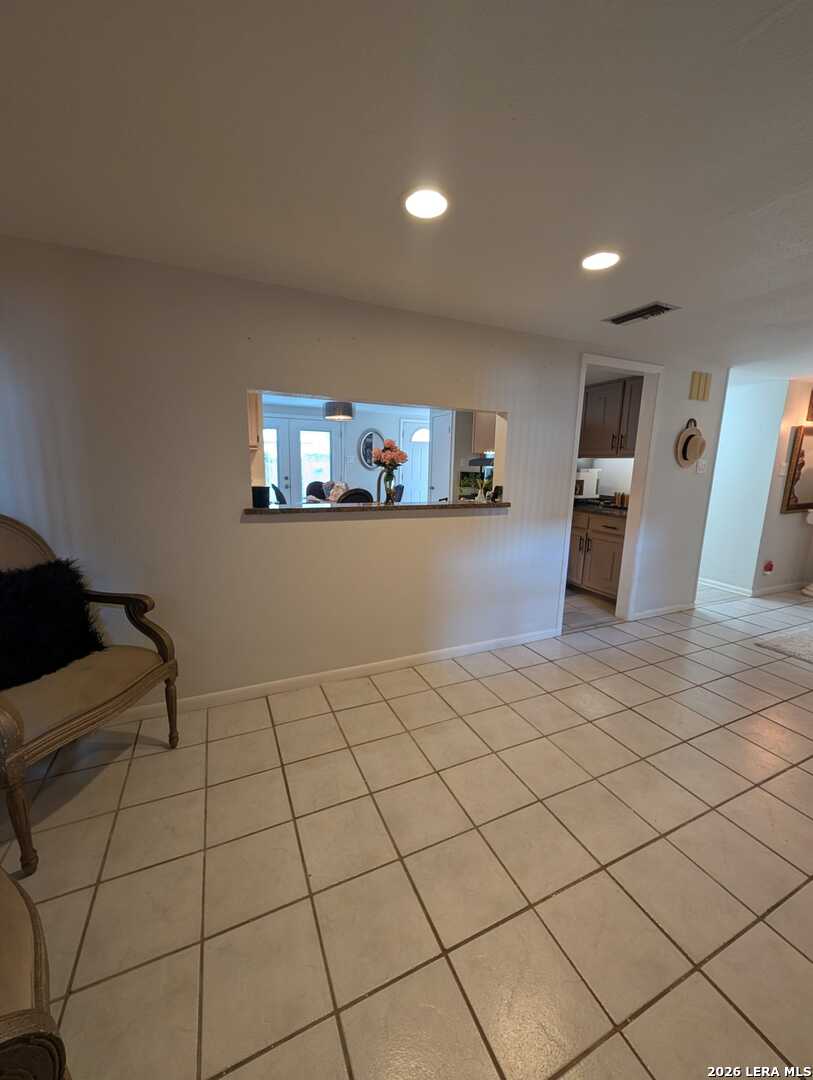 3103 Eisenhauer San Antonio TX 78209