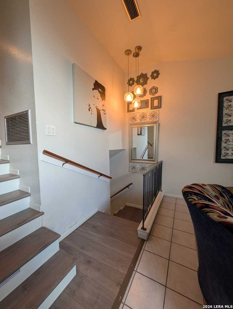 3103 Eisenhauer San Antonio TX 78209