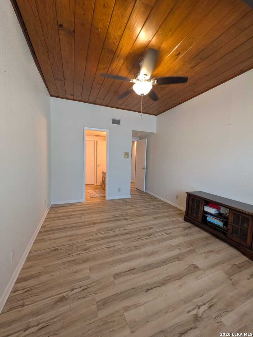 3103 Eisenhauer San Antonio TX 78209