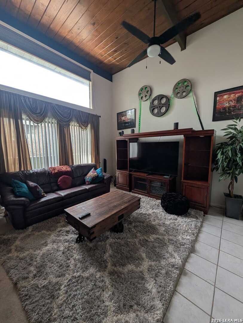 3103 Eisenhauer San Antonio TX 78209