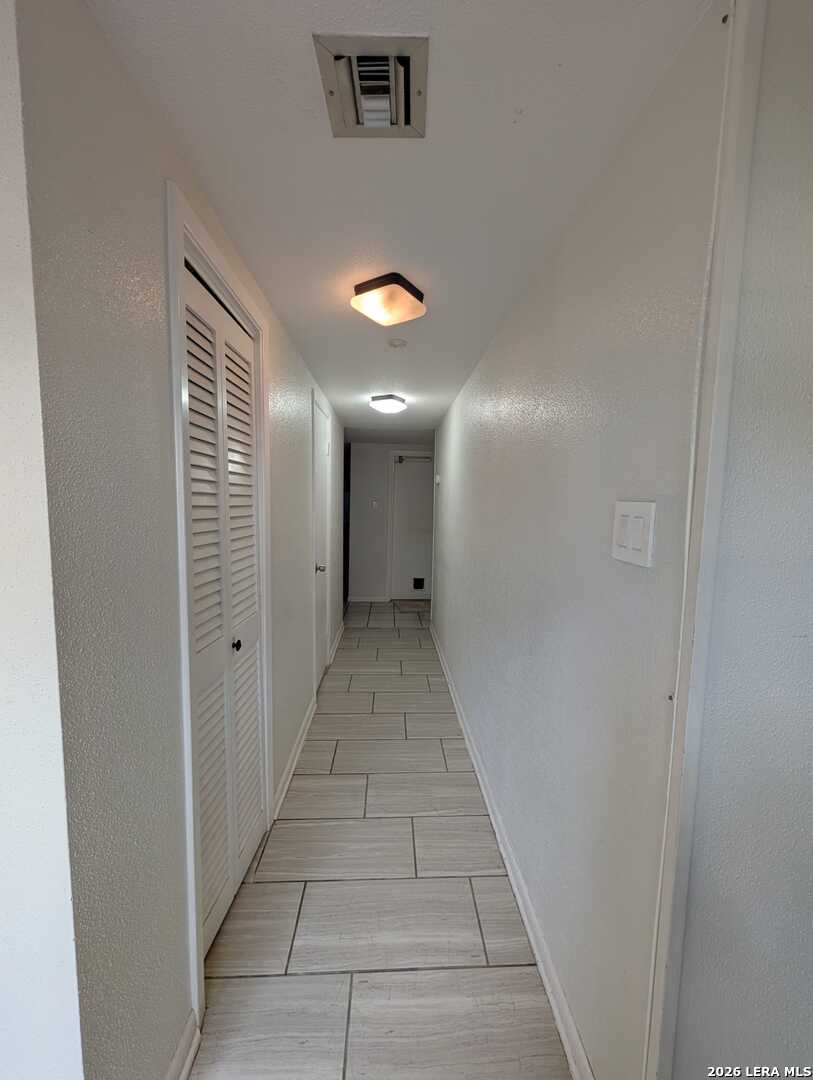 3103 Eisenhauer San Antonio TX 78209