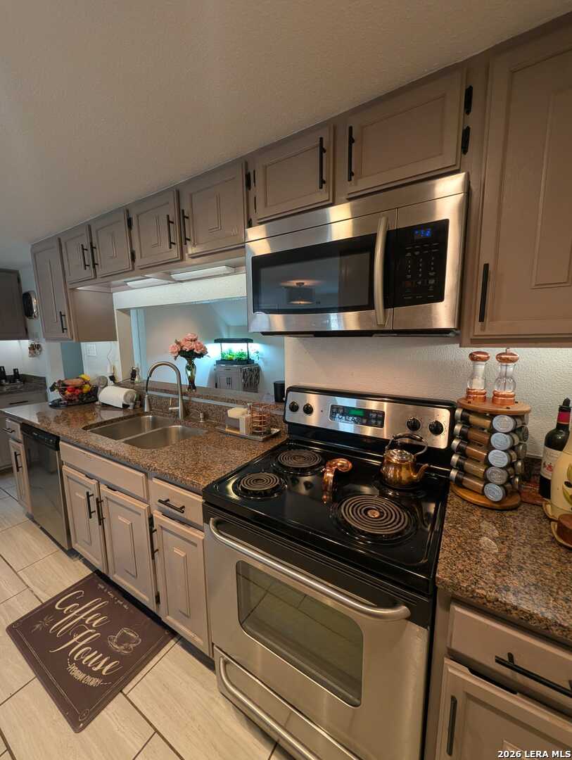 3103 Eisenhauer San Antonio TX 78209
