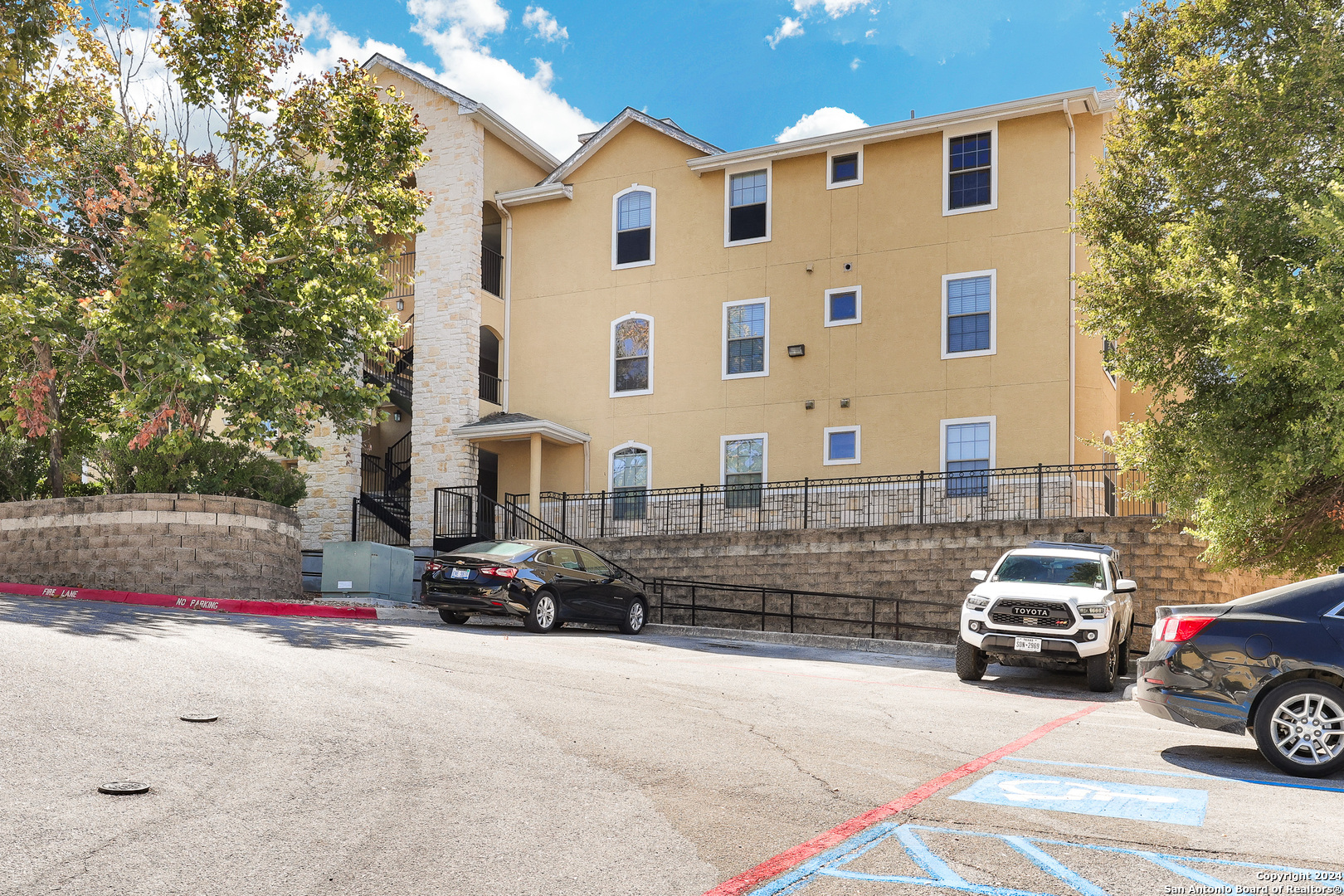 7323 Snowden Road San Antonio TX 78240