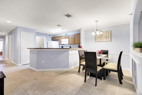 7323 Snowden Road San Antonio TX 78240