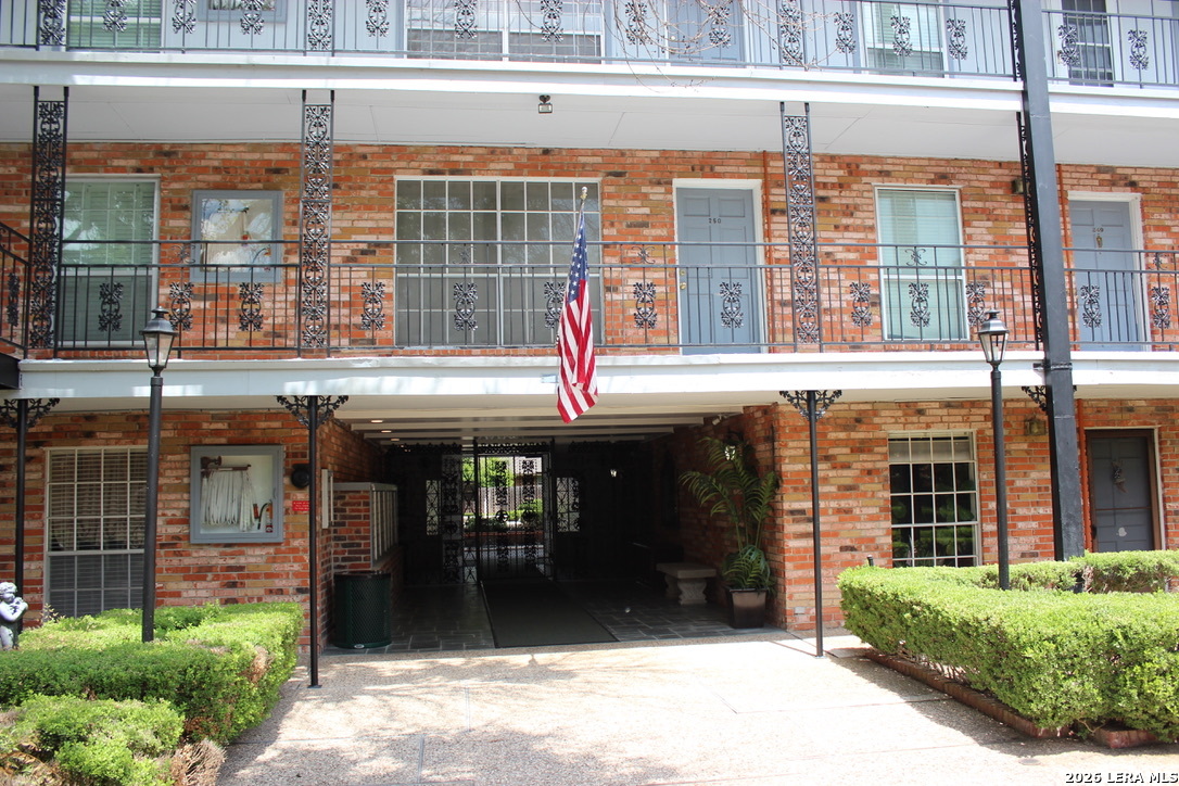 8401 N New Braunfels San Antonio TX 78209