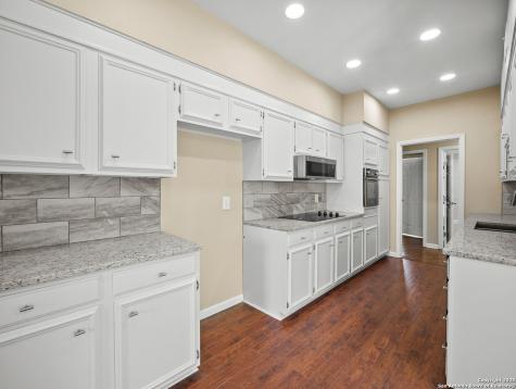 3678 Hidden Drive San Antonio TX 78217