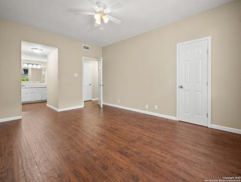 3678 Hidden Drive San Antonio TX 78217