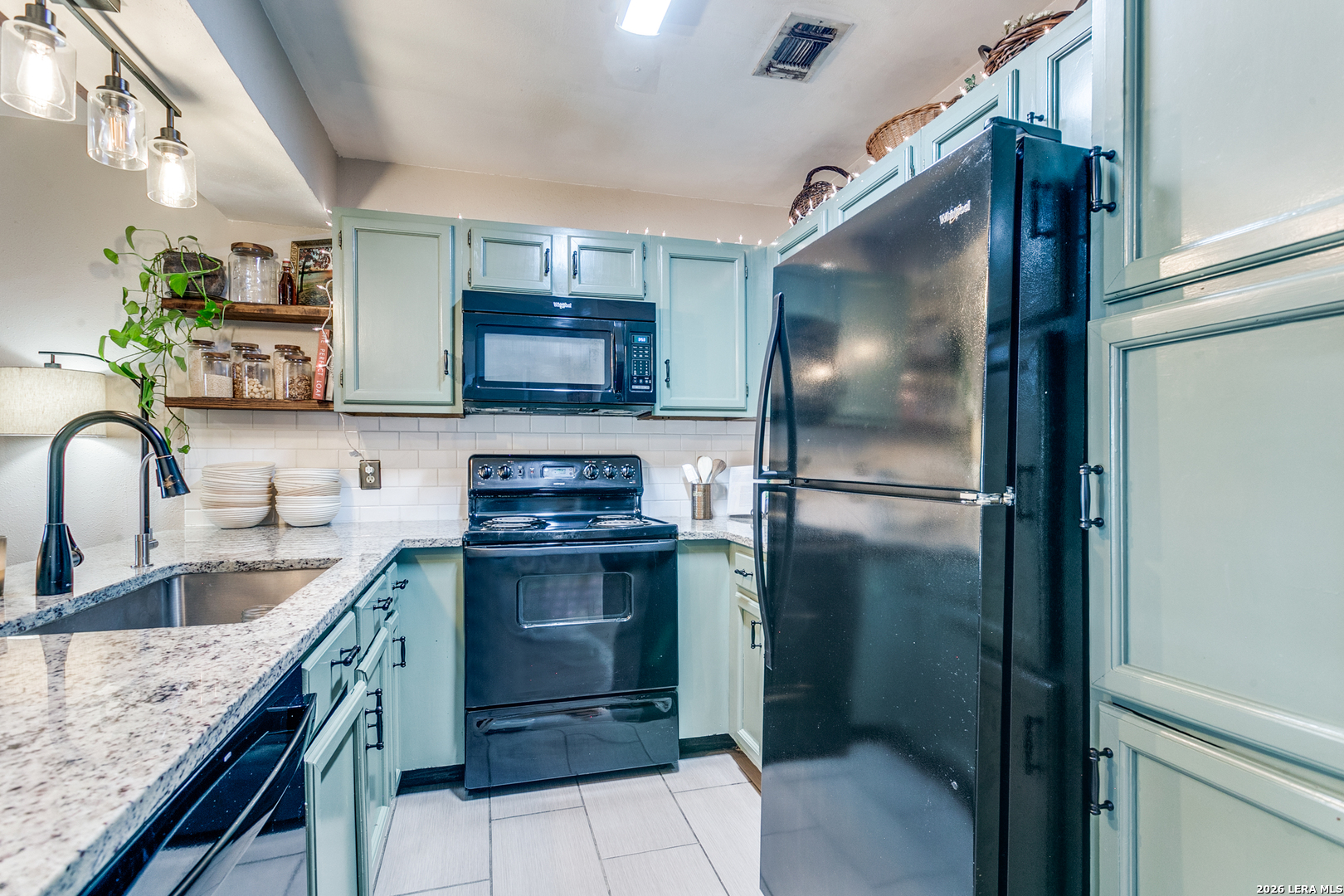 10527 Perrin Beitel San Antonio TX 78217